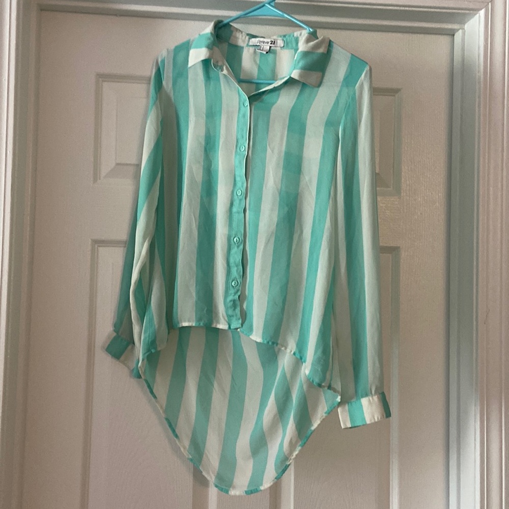 High-low long sleeve shirt.